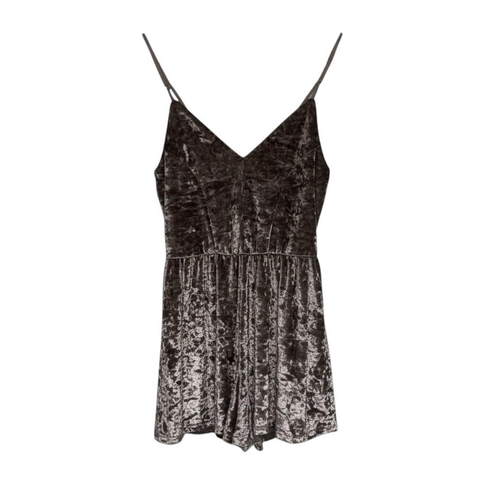 FAVLUX Crushed Velvet Romper Women’s Medium Tan‎ Beige Pink Hue Strappy